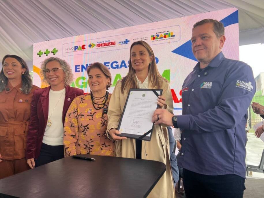 Juliana Pavan e Márcia Lopes anunciam construção da Policlínica em BC com R$ 30 milhões