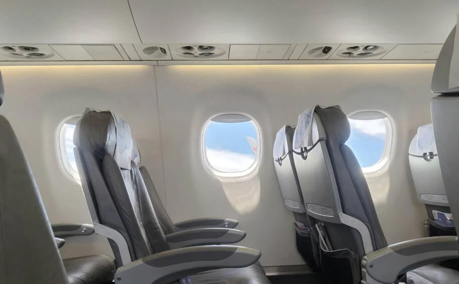 Latam, Gol e Azul aumentam preços da ‘premium economy’ e geram polêmica