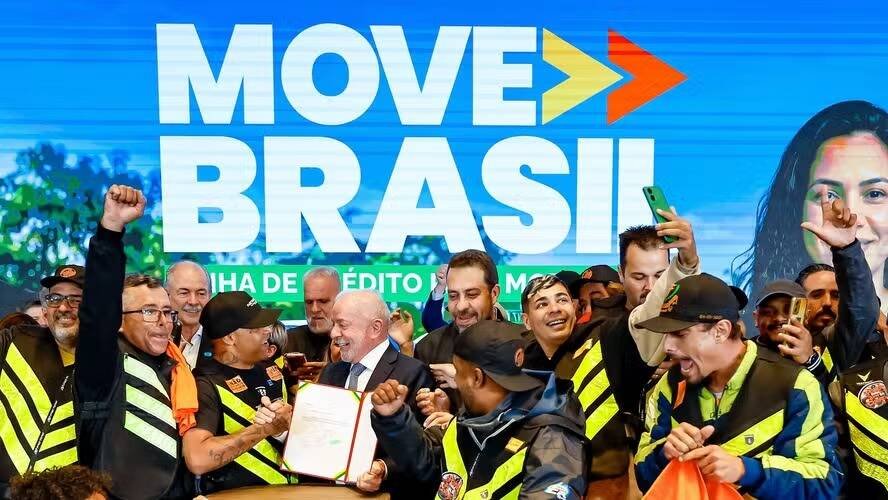 Lula assina MP e cria linha de crédito com juros diferentes para homens e mulheres