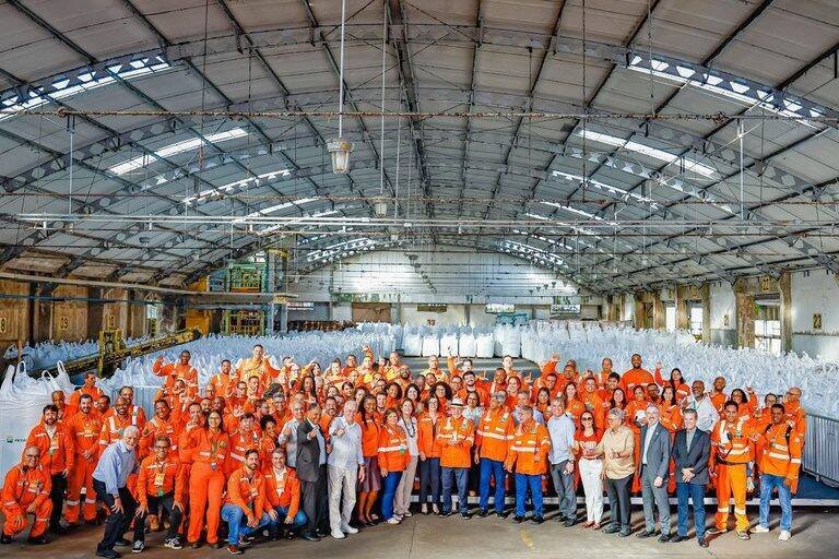 Lula celebra retomada da Fafen-BA com investimento de R$ 100 milhões e geração de empregos