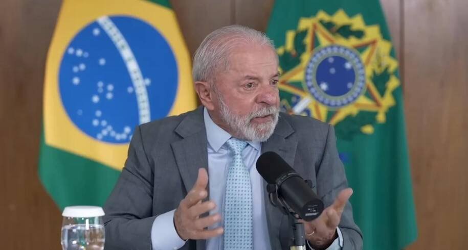 Lula defende redução da jornada de trabalho e critica falta de força política