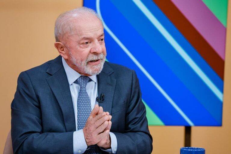 Lula defende regulação das redes sociais e responsabilização de plataformas digitais
