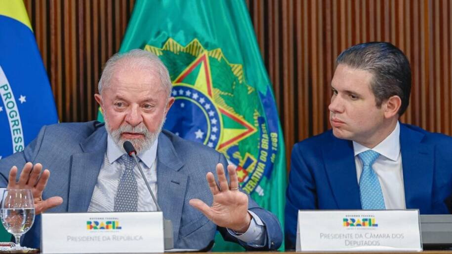 Lula e Hugo Motta definem transição para jornada 5x2 e geram tensão econômica