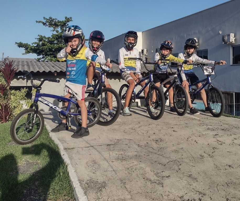 Márcio João Serpa comemora repasse de R$ 729.736 para BMX Racing em Itapema