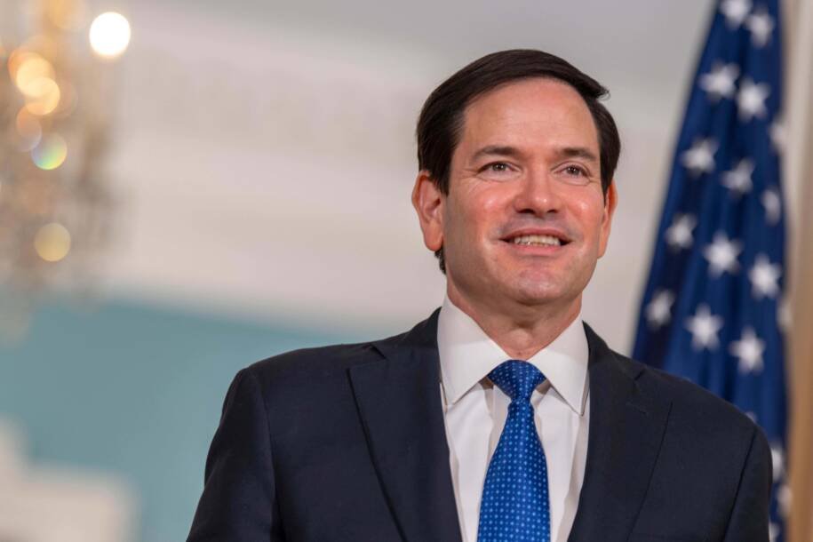 Marco Rubio viaja à Itália e se encontra com o papa Leão XIV em meio a tensões