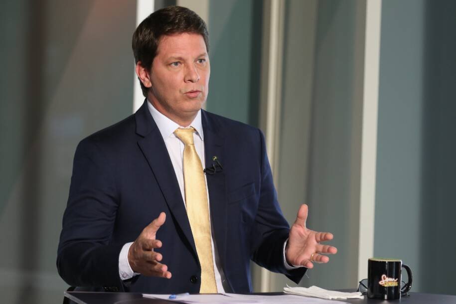 Mario Frias revela áudio e Polícia Federal investiga filme de Bolsonaro