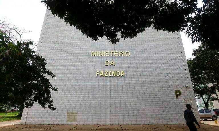Ministério da Fazenda lança calculadora para renegociação do Desenrola Brasil e gera expectativa