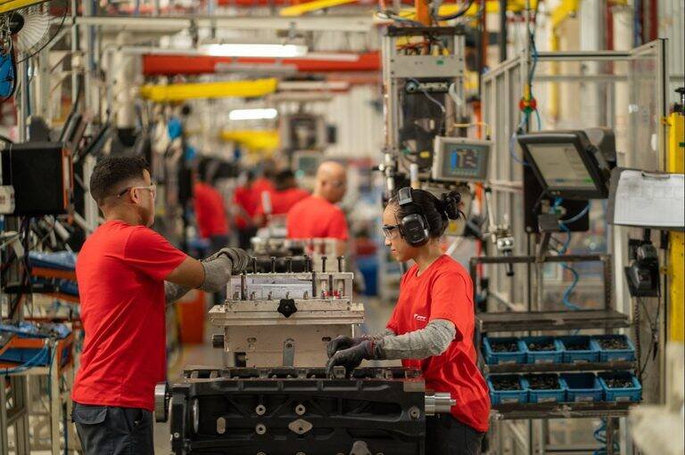 Ministério do Trabalho revela 2,8 milhões de novas vagas e crescimento no emprego formal