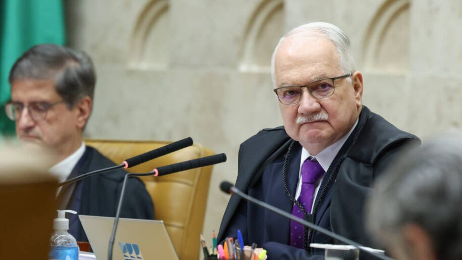 Ministro Edson Fachin cancela revisão da vida toda e gera polêmica no STF
