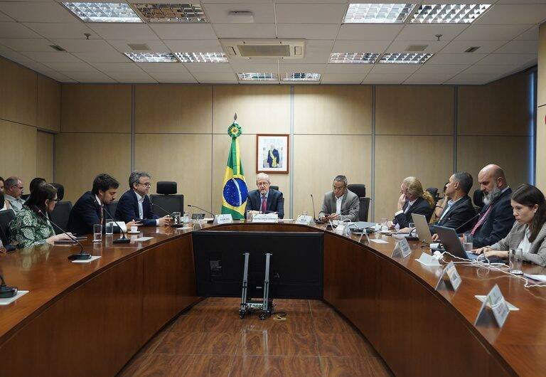 Ministro João Paulo Capobianco alerta: Projetos de Lei ameaçam a Amazônia e biodiversidade