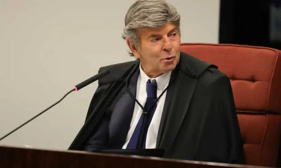 Ministro Luiz Fux vota contra mudanças na Lei da Ficha Limpa que beneficiam condenados
