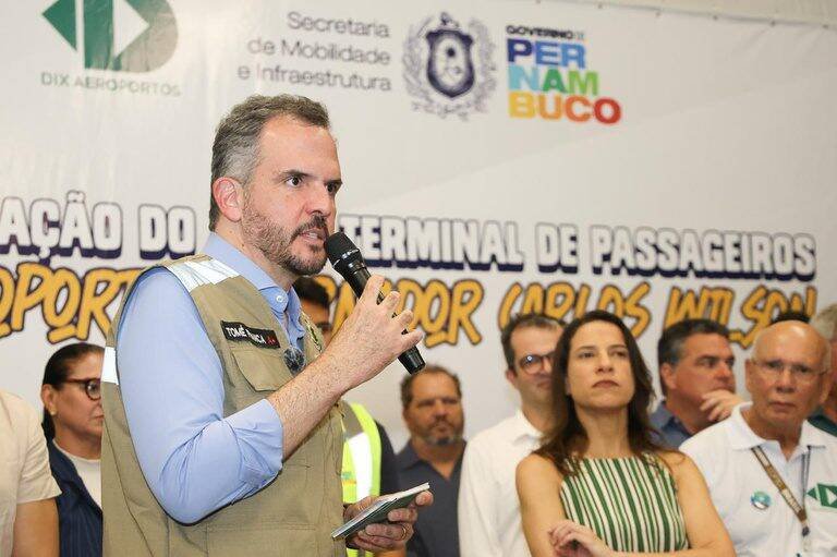 Ministro Tomé Franca inaugura novo terminal em Fernando de Noronha e amplia capacidade