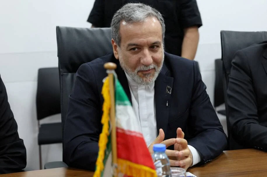 Ministros do Irã e Paquistão buscam encerrar guerra iniciada por EUA e Israel