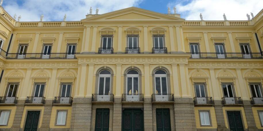 Museu Nacional recupera negativos fotográficos perdidos em incêndio de 2018