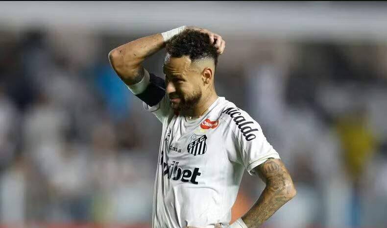 Neymar sofre lesão moderada e preocupa Seleção Brasileira antes da Copa