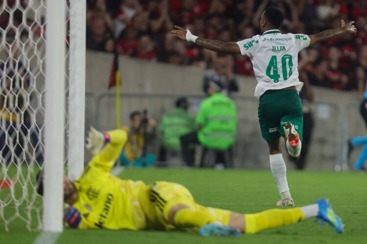 Palmeiras domina Flamengo com 3 a 0 e expulsa Carrascal em jogo decisivo