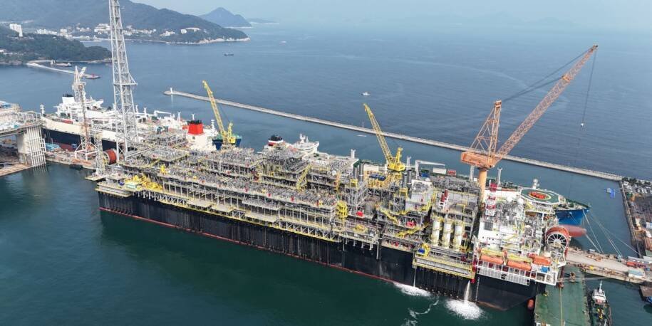 Petrobras inicia operação da P-79 e aumenta produção em meio à crise do petróleo