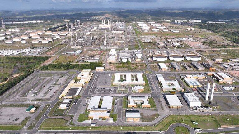 Petrobras registra recorde de produção de diesel na Refinaria Abreu e Lima