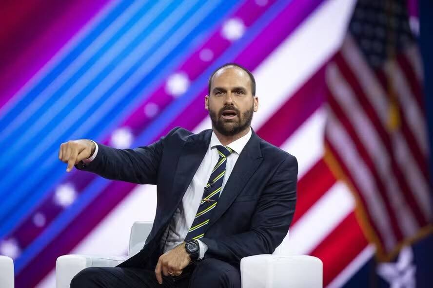 PGR pede condenação de Eduardo Bolsonaro por coação e gera polêmica no STF
