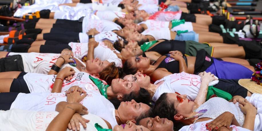 Polícia Civil investiga feminicídio de mulher de 26 anos em Tremembé, SP, autor foragido