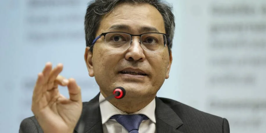 Receita Federal registra R$ 16 bilhões em restituições e alerta sobre malha fina