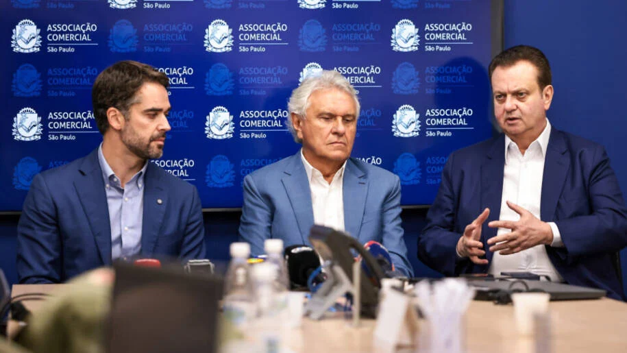 Ronaldo Caiado enfrenta resistência de governadores do PSD na corrida presidencial