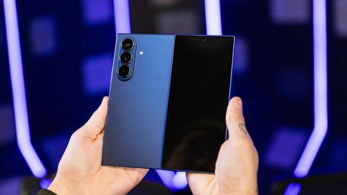 Samsung revela Galaxy Z Fold 8 Wide com menos câmeras e preço mais baixo!