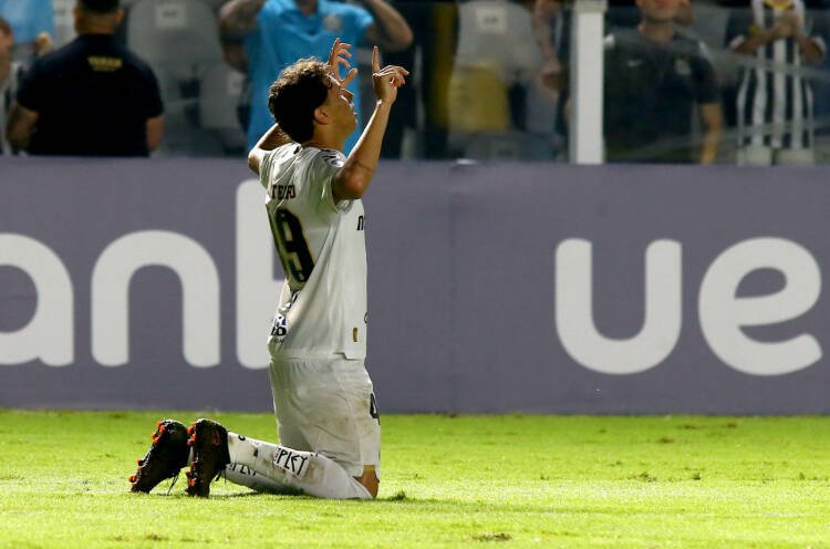 Santos derrota Deportivo Cuenca por 3 a 0 e avança na Sul-Americana