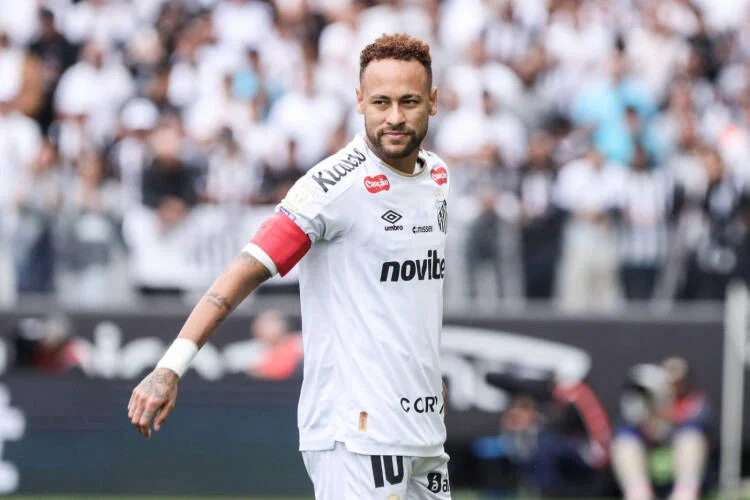Santos é atropelado pelo Coritiba e Neymar vive confusão com a arbitragem