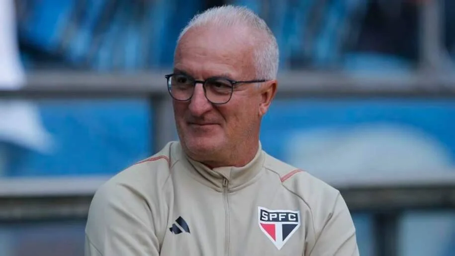 São Paulo contrata Dorival Júnior e busca reverter crise após demissões