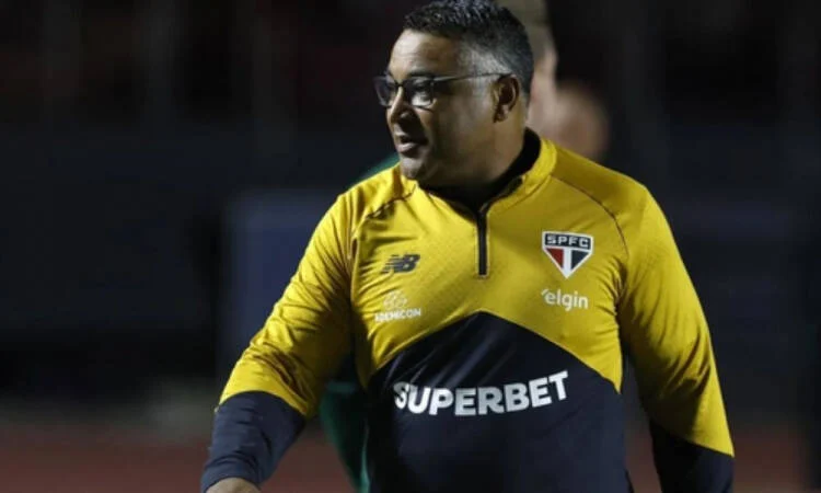 São Paulo demite Roger Machado após derrota e eliminação na Copa do Brasil