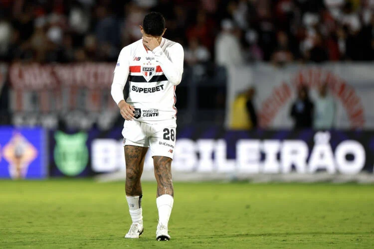 São Paulo empata com Bahia em Bragança Paulista e perde chance de vitória dramática