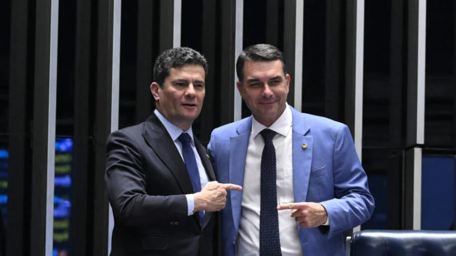 Sergio Moro defende Flávio Bolsonaro após áudio polêmico sobre filme
