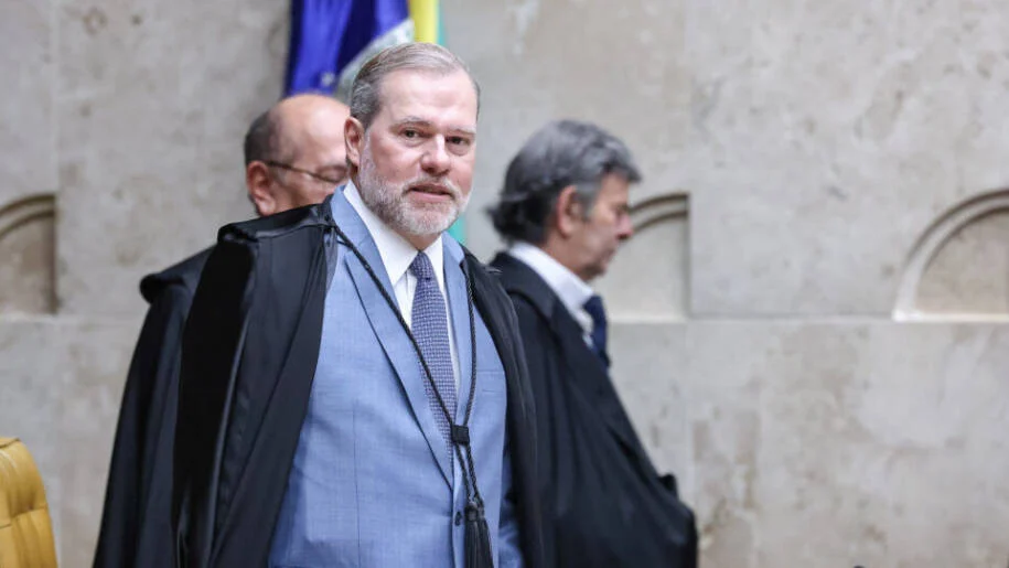 Toffoli decide sobre revisão da vida toda e gera polêmica no STF