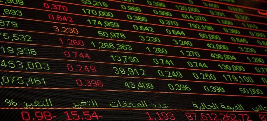 Trump ameaça tarifas à UE e tensões EUA-Irã pressionam mercados europeus