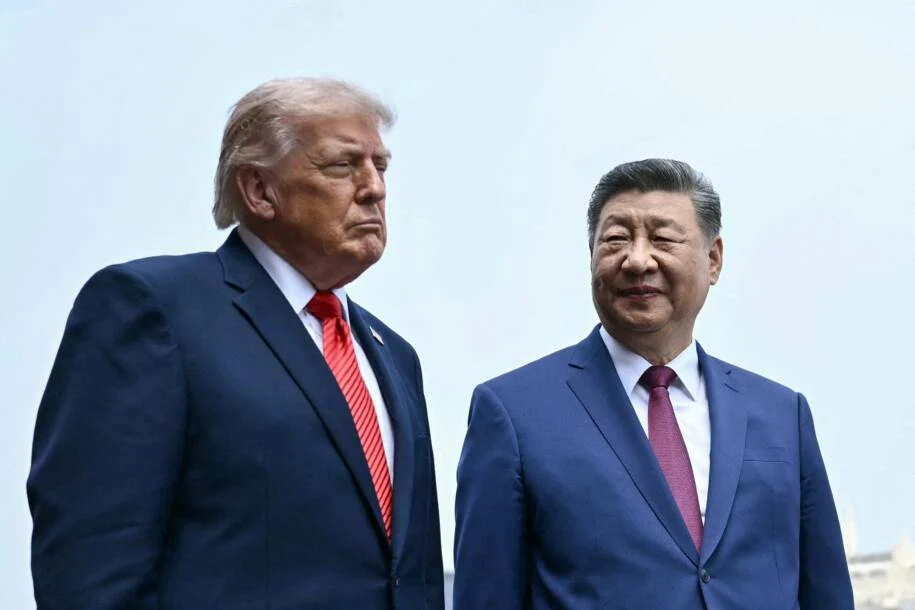 Trump e Xi discutem Irã e guerra enquanto ataques a navios aumentam em Ormuz