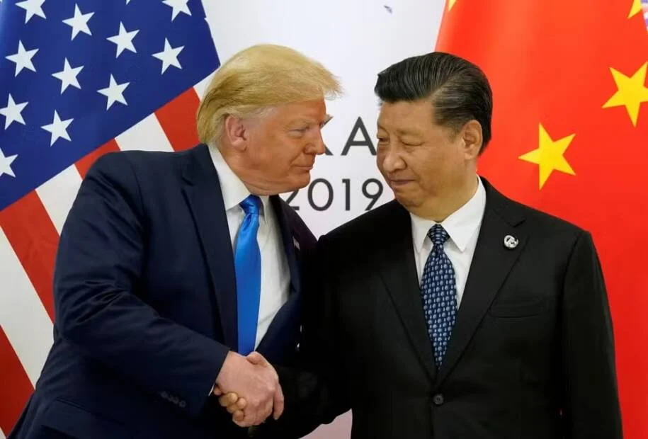 Xi Jinping garante a Elon Musk e Tim Cook que China abrirá mais mercado