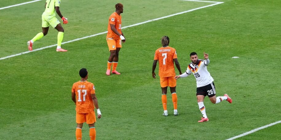 Alemanha vira sobre Costa do Marfim e garante vaga no mata-mata da Copa