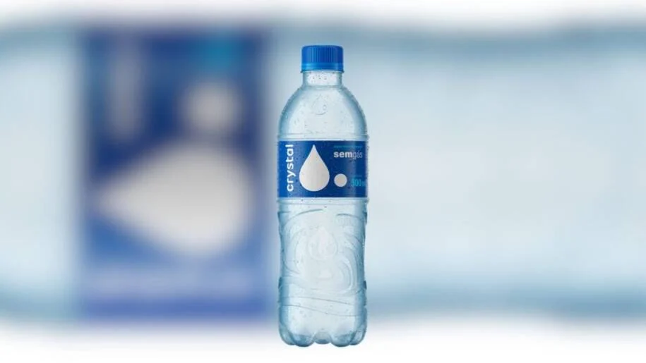 Anvisa determina recolhimento de água Crystal após bactéria Pseudomonas aeruginosa