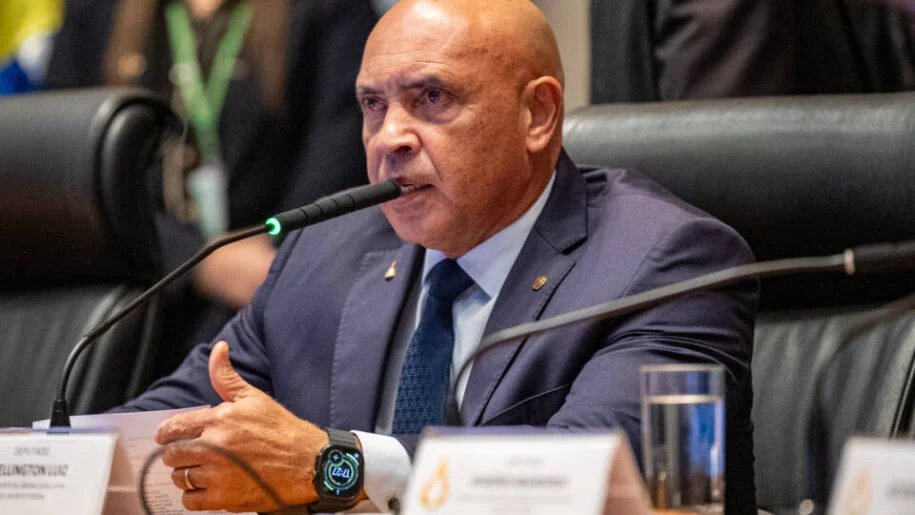 Baleia Rossi cria comissão para discutir intervenção no MDB após racha com Celina Leão