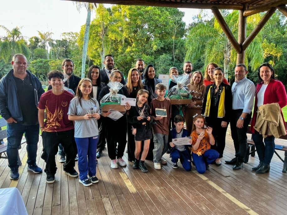 Balneário Camboriú inicia Gincana de Tampinhas e promete grande mobilização escolar