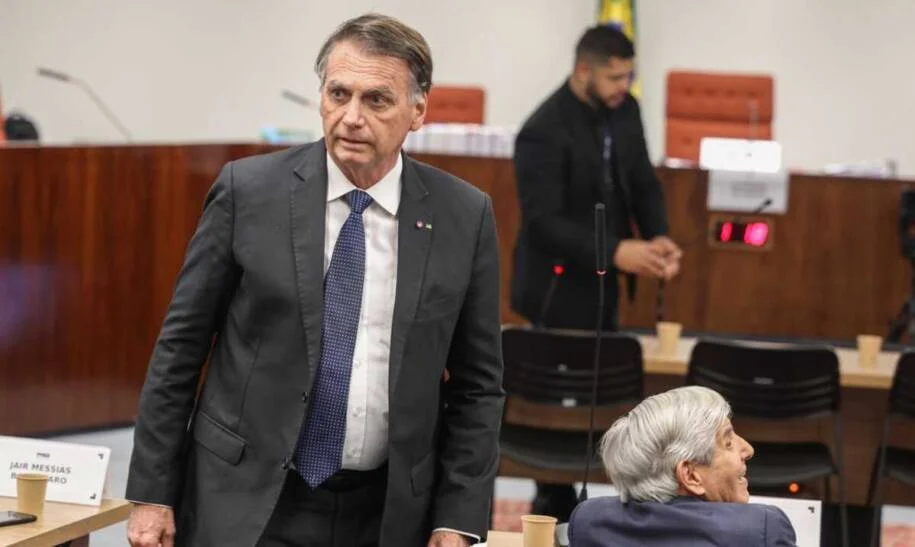 Bolsonaro apresenta picos de pressão alta e efeitos colaterais preocupantes