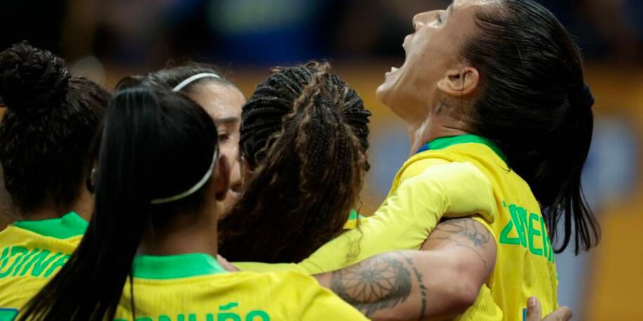 Brasil derrota Estados Unidos por 2 a 1 em amistoso histórico na Neo Química Arena