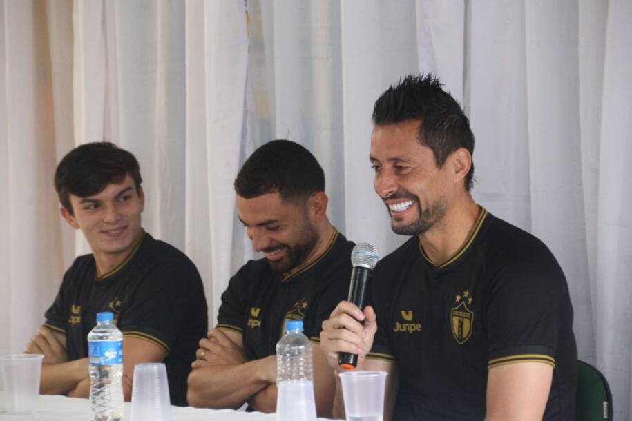 Brusque FC Leva Projeto 'Bruscão Desde Pequeno' a Escola Municipal e Encanta Alunos