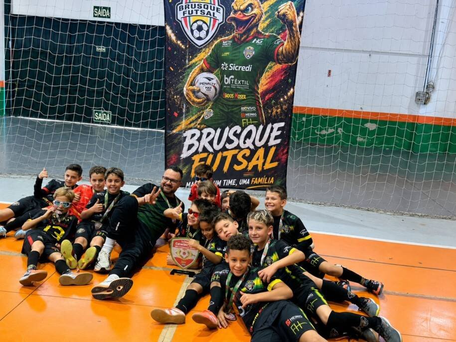 Brusque Futsal conquista 24ª Copa Catarinense Sub-9 após vitória emocionante