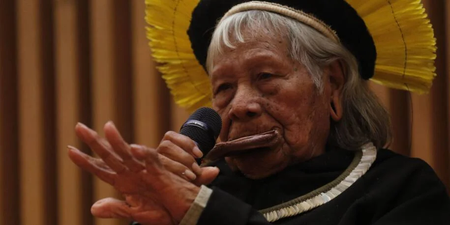Cacique Raoni Metukire apresenta boa recuperação após cirurgia em SP