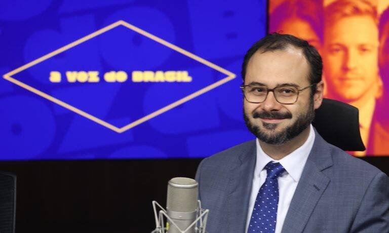 Câmara dos Deputados aprova fim da escala 6x1 e reduz jornada de trabalho