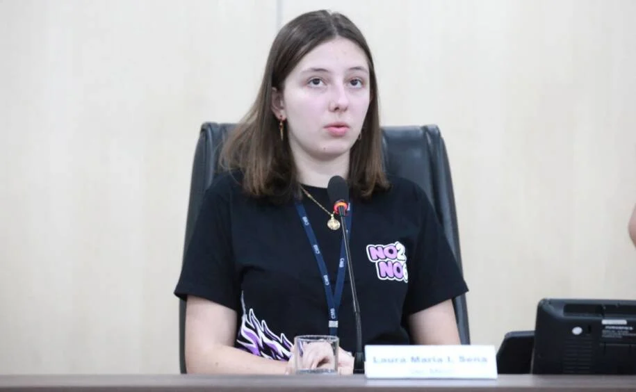 Câmara Mirim de Blumenau aprova melhorias em escolas e alerta sobre meio ambiente
