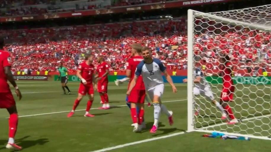 Canadá empata com a Bósnia e conquista primeiro ponto na Copa do Mundo