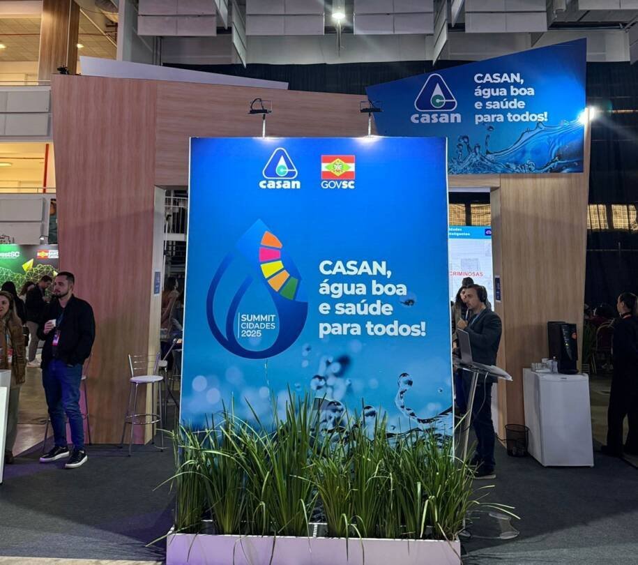 Casan lidera debates no Summit Cidades 2026 com palestras impactantes em Florianópolis